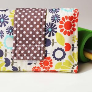 Crayon Wallet - Vintage Flowers Edition - Travel Toy for Self Guided Art